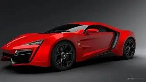 张柏芝短裤秀甜蜜，牵手神秘男引猜测身份